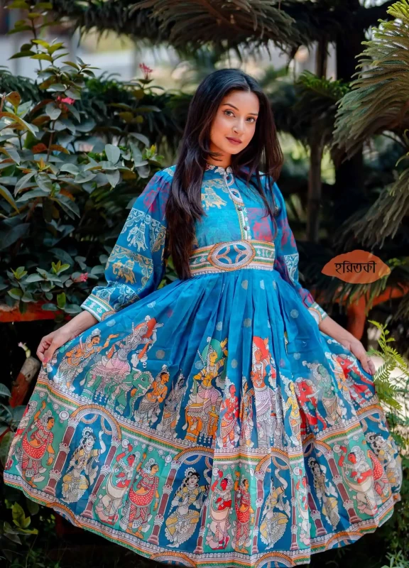 Rajbhar Gown